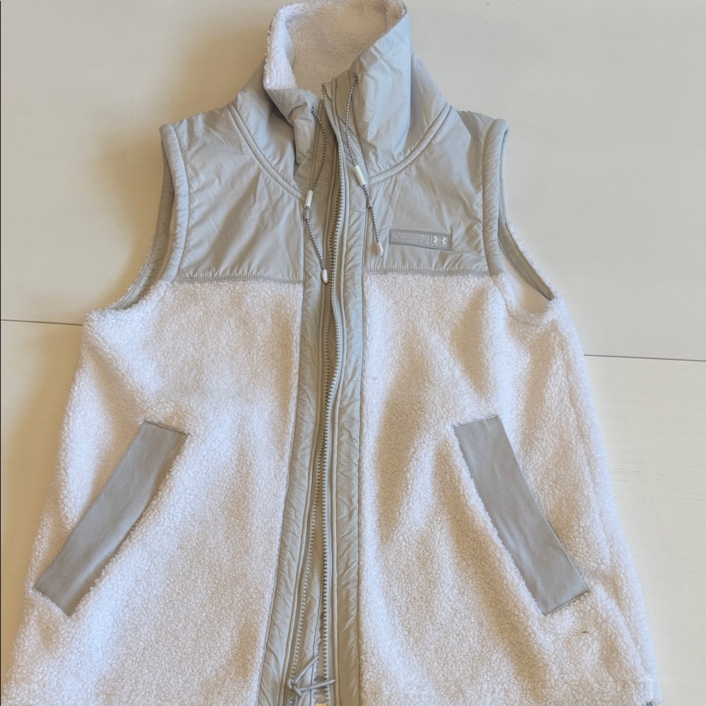 Under Armour Gray and White Fleece Vest